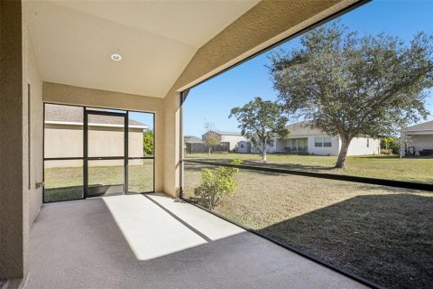 Villa ou maison à vendre à Port Charlotte, Floride: 4 chambres, 206.15 m2 № 2413596 - photo 28