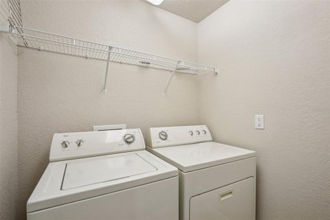 Villa ou maison à vendre à Port Charlotte, Floride: 4 chambres, 206.15 m2 № 2413596 - photo 21