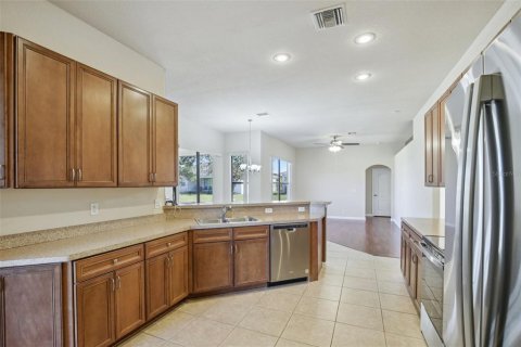 Villa ou maison à vendre à Port Charlotte, Floride: 4 chambres, 206.15 m2 № 2413596 - photo 10
