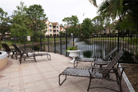 Condo in Sarasota, Florida, 1 bedroom № 2156853 - photo 18