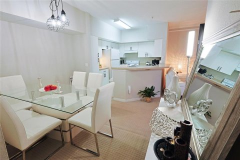 Condo in Sarasota, Florida, 1 bedroom № 2156853 - photo 3