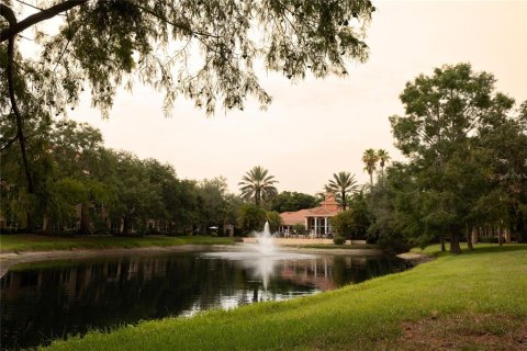 Condo in Sarasota, Florida, 1 bedroom № 2156853 - photo 1
