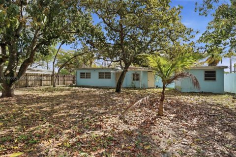 Villa ou maison à vendre à North Miami, Floride: 3 chambres, 154.68 m2 № 2048041 - photo 23