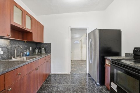 Villa ou maison à vendre à North Miami, Floride: 3 chambres, 154.68 m2 № 2048041 - photo 10