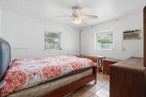 Villa ou maison à vendre à North Miami, Floride: 3 chambres, 154.68 m2 № 2048041 - photo 16