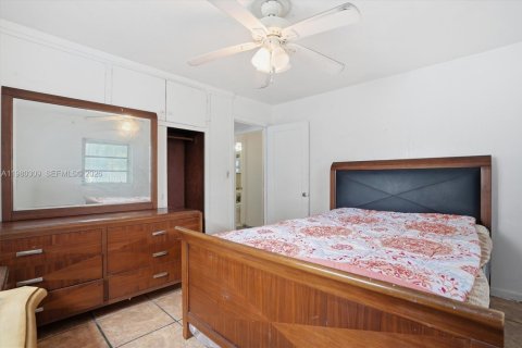 Villa ou maison à vendre à North Miami, Floride: 3 chambres, 154.68 m2 № 2048041 - photo 17