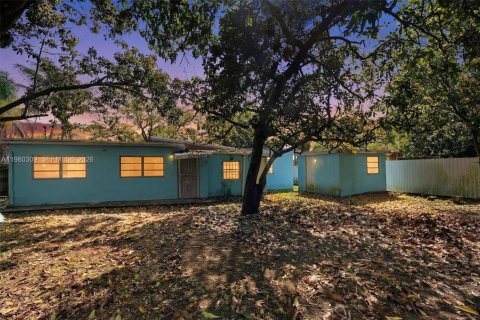 Villa ou maison à vendre à North Miami, Floride: 3 chambres, 154.68 m2 № 2048041 - photo 29