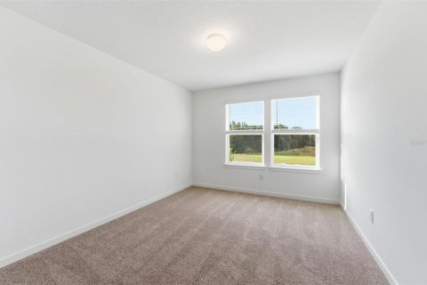 House in Zephyrhills, Florida 5 bedrooms, 303.51 sq.m. № 2149381 - photo 16