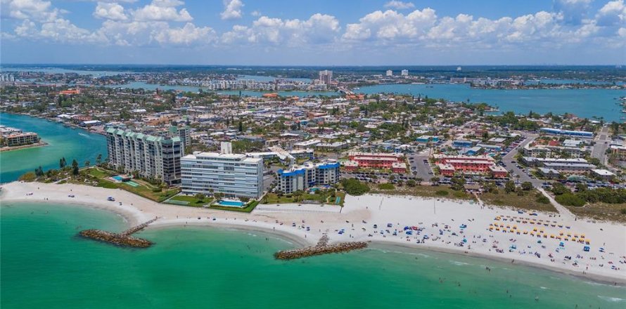 Condo à Saint Pete Beach, Floride, 1 chambre № 2102165