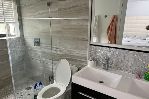 Condominio en venta en Miami, Florida, 3 dormitorios, 85.56 m2 № 1962670 - foto 8