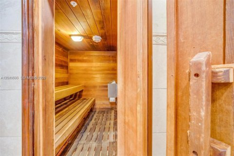 Condominio en venta en Hallandale Beach, Florida, 1 dormitorio, 83.24 m2 № 2087892 - foto 27