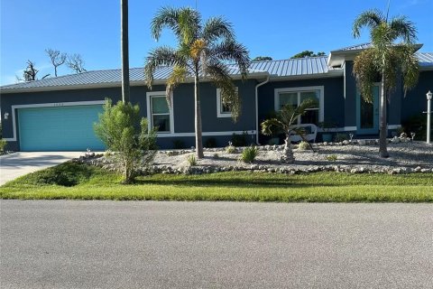 Villa ou maison à Port Charlotte, Floride 3 chambres, 142.88 m2 № 2362449
