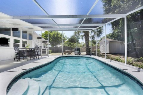 Casa en venta en Sarasota, Florida, 5 dormitorios, 206.15 m2 № 2324736 - foto 4