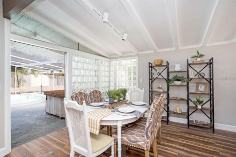 Casa en venta en Sarasota, Florida, 5 dormitorios, 206.15 m2 № 2324736 - foto 13