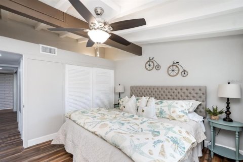 Casa en venta en Sarasota, Florida, 5 dormitorios, 206.15 m2 № 2324736 - foto 28
