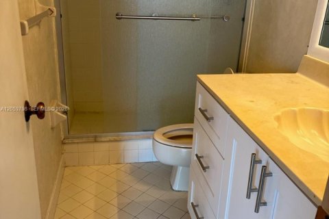 Copropriété à louer à Oakland Park, Floride: 2 chambres, 85.47 m2 № 2180367 - photo 11