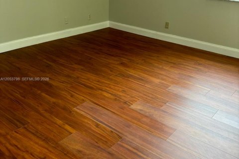 Copropriété à louer à Oakland Park, Floride: 2 chambres, 85.47 m2 № 2180367 - photo 4