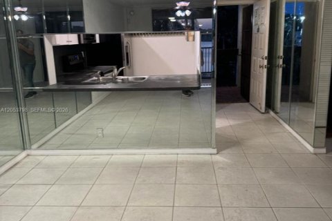 Copropriété à louer à Oakland Park, Floride: 2 chambres, 85.47 m2 № 2180367 - photo 6