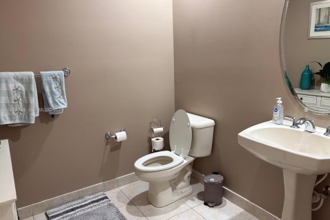 Condo in Sunrise, Florida, 3 bedrooms  № 2034111 - photo 14