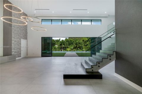 House in Pinecrest, Florida 7 bedrooms, 662.58 sq.m. № 1695855 - photo 19