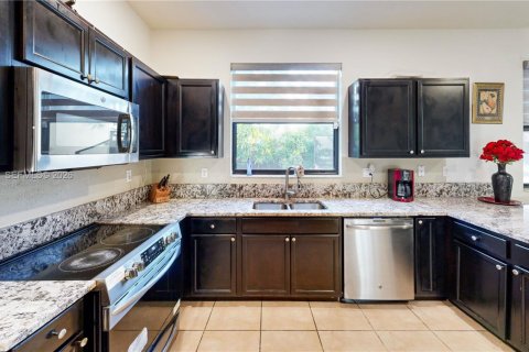 Casa en venta en Homestead, Florida, 5 dormitorios, 343.37 m2 № 2009186 - foto 20