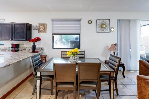 Casa en venta en Homestead, Florida, 5 dormitorios, 343.37 m2 № 2009186 - foto 21