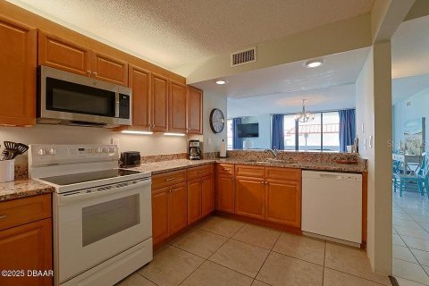 Copropriété à vendre à Daytona Beach, Floride: 3 chambres, 161.19 m2 № 1916669 - photo 13