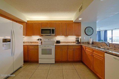Copropriété à vendre à Daytona Beach, Floride: 3 chambres, 161.19 m2 № 1916669 - photo 12