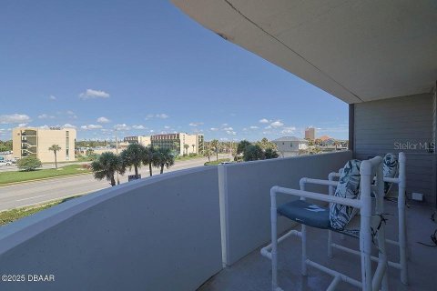 Copropriété à vendre à Daytona Beach, Floride: 3 chambres, 161.19 m2 № 1916669 - photo 19