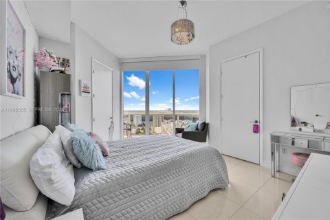 Condo in Sunny Isles Beach, Florida, 3 bedrooms № 2145927 - photo 22