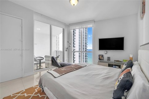 Condo in Sunny Isles Beach, Florida, 3 bedrooms № 2145927 - photo 21