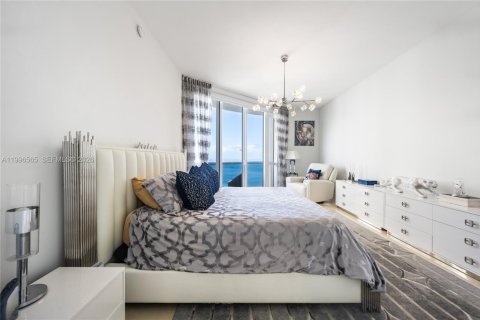 Condo in Sunny Isles Beach, Florida, 3 bedrooms № 2145927 - photo 17