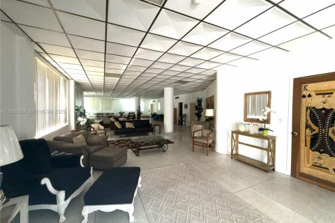 Copropriété à louer à Bay Harbor Islands, Floride: 1 chambre, 86.31 m2 № 1986495 - photo 27