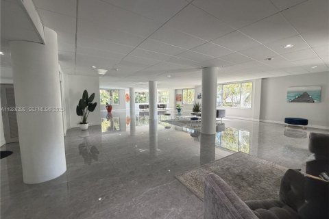 Copropriété à louer à Bay Harbor Islands, Floride: 1 chambre, 86.31 m2 № 1986495 - photo 19