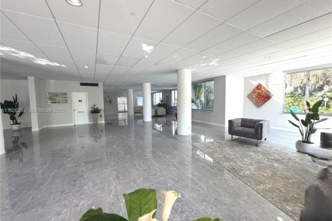 Copropriété à louer à Bay Harbor Islands, Floride: 1 chambre, 86.31 m2 № 1986495 - photo 21