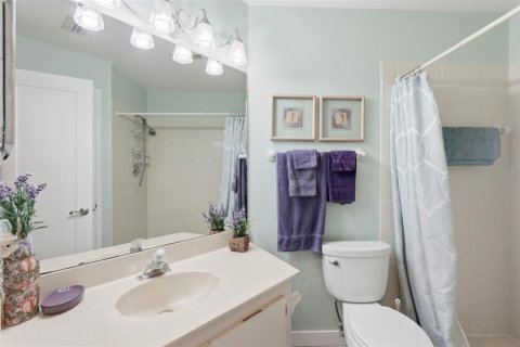 Condo in Saint Petersburg, Florida, 2 bedrooms  № 2149083 - photo 20