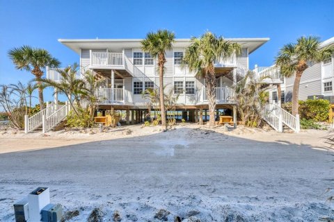 Condominio en venta en Placida, Florida, 2 dormitorios, 114.46 m2 № 1652474 - foto 1
