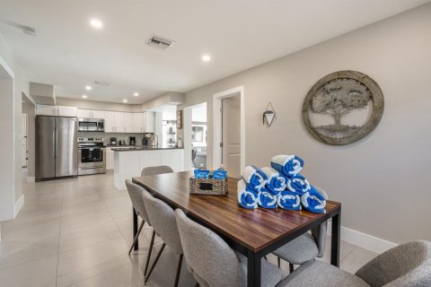 Villa ou maison à louer à Pompano Beach, Floride: 4 chambres, 204.76 m2 № 2085739 - photo 7