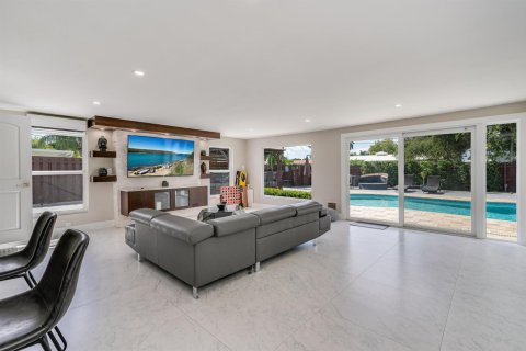 Villa ou maison à louer à Pompano Beach, Floride: 4 chambres, 204.76 m2 № 2085739 - photo 10