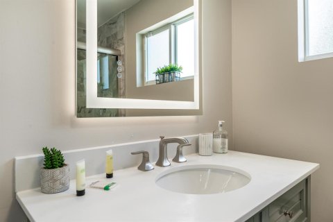 Villa ou maison à louer à Pompano Beach, Floride: 4 chambres, 204.76 m2 № 2085739 - photo 16