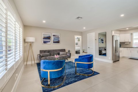 Villa ou maison à louer à Pompano Beach, Floride: 4 chambres, 204.76 m2 № 2085739 - photo 2