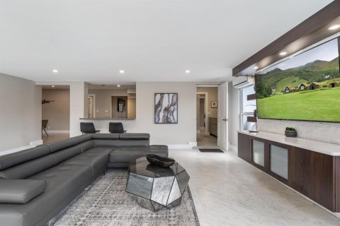 Villa ou maison à louer à Pompano Beach, Floride: 4 chambres, 204.76 m2 № 2085739 - photo 11