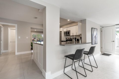 Villa ou maison à louer à Pompano Beach, Floride: 4 chambres, 204.76 m2 № 2085739 - photo 12