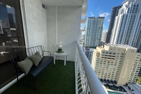 Condo in Miami, Florida, 1 bedroom  № 2076735 - photo 29