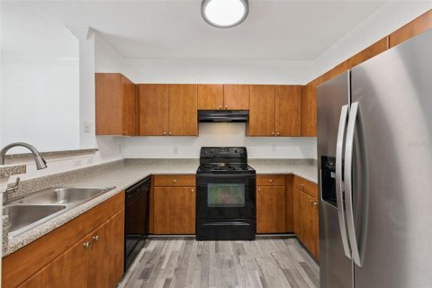 Copropriété à louer à Orlando, Floride: 2 chambres, 103.59 m2 № 2399304 - photo 4