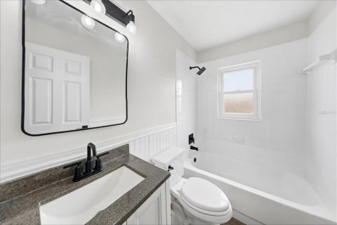 Villa ou maison à vendre à Melbourne, Floride: 3 chambres, 159.98 m2 № 2398846 - photo 15