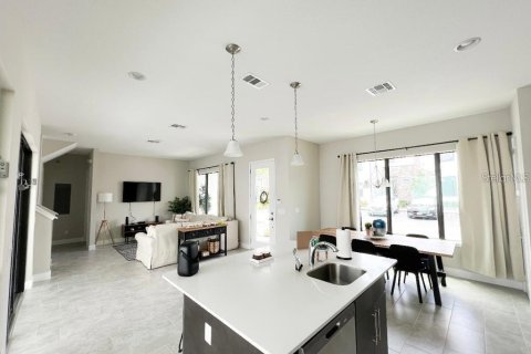 Copropriété à louer à Davenport, Floride: 3 chambres, 204.85 m2 № 1789497 - photo 2