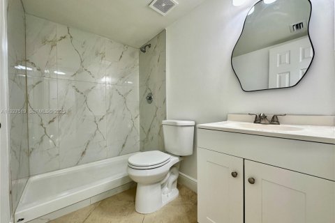 Снять в аренду кондоминиум в Мирамар, Флорида 2 спальни, 76.18м2, № 1986287 - фото 5