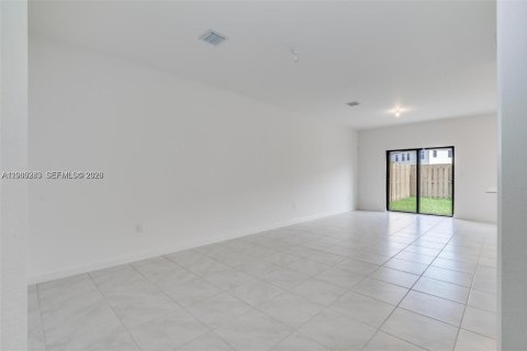 Touwnhouse à vendre à Homestead, Floride: 3 chambres, 169.73 m2 № 2170984 - photo 8