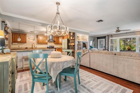 Villa ou maison à vendre à Tarpon Springs, Floride: 5 chambres, 242.38 m2 № 2207379 - photo 13